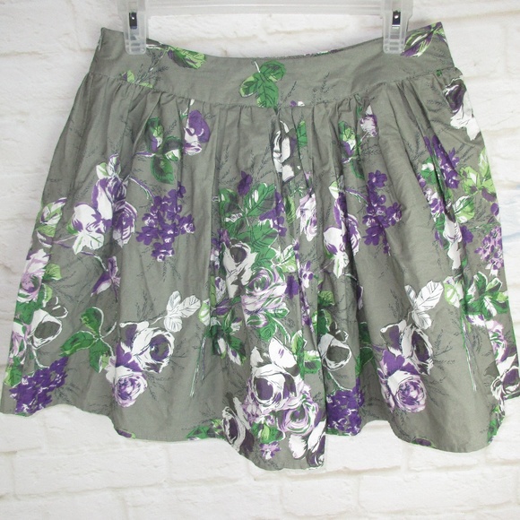 Lux women's size 3 Urban Outfitters Gray and Purpl - Picture 4 of 6